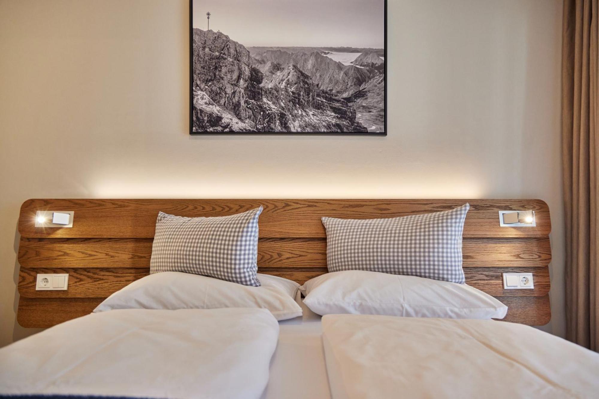 Bader Suites Garmisch-Partenkirchen Room photo
